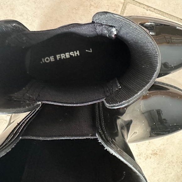 Joe fresh women’s rain boots - Picture 7 of 8